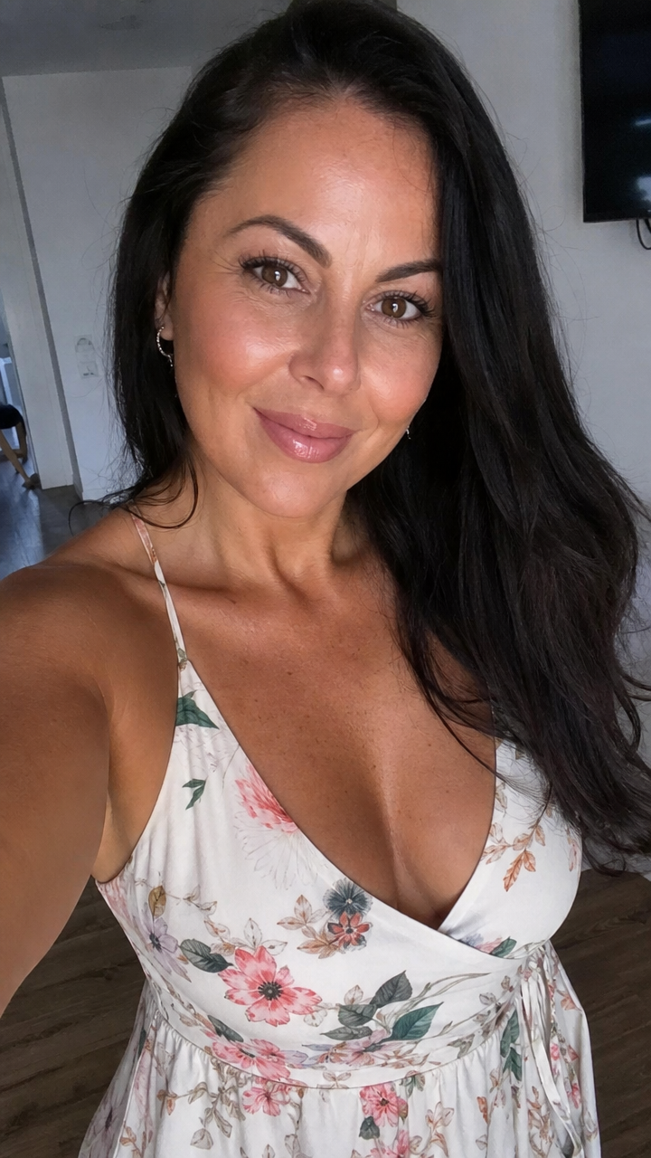 Sabine, 42